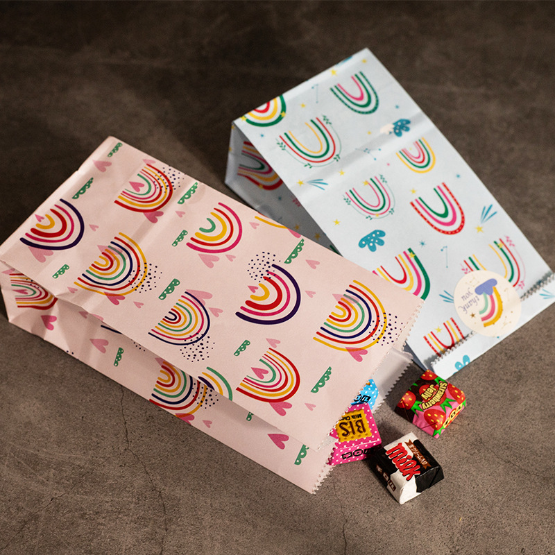 Small Paper Bags Rainbow Print - огляд і ціна Wedding Favor Box