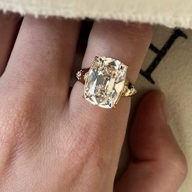 Premium Star Ring 10 Carat Zir - огляд і ціна Wedding Superstar