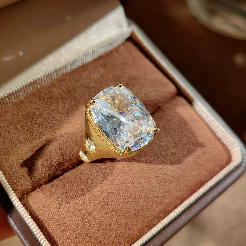 Premium Star Ring 10 Carat Zir - огляд і ціна Wedding Superstar